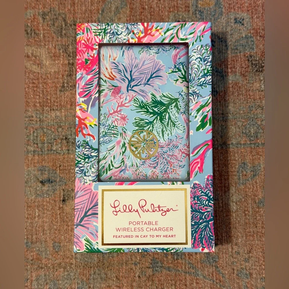 Brand New Lilly Pulitzer Portable Wireless Charger in Cay To My Heart Pink